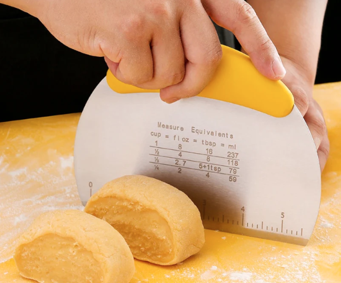 Bench Scraper – Why You Need to Have One in Your Kitchen! – Earth Kind ...